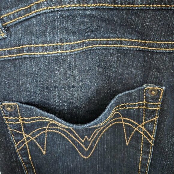 Penningtons Savvy Fit Blue Pull-On Jeans (28W) - Picture 4 of 8